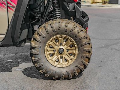 2024 Yamaha Wolverine RMAX4 1000 XT-R — photo 12 view