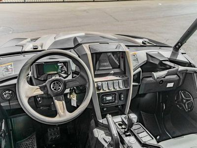 2024 Yamaha Wolverine RMAX4 1000 XT-R — photo 10 view