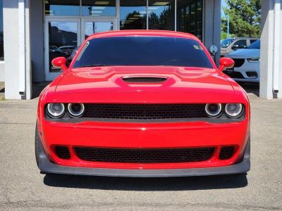 2016 Dodge Challenger — detail view