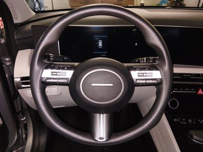 2025 Hyundai Tucson — photo 12 view
