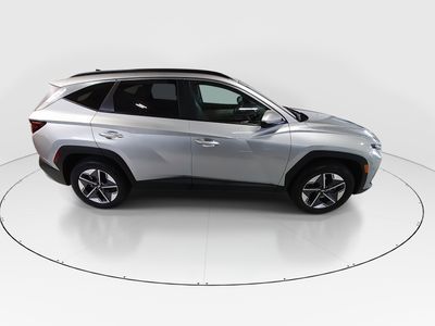 2025 Hyundai Tucson — photo 8 view