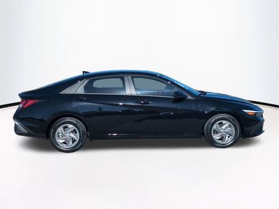 2026 Hyundai ELANTRA - Photo 4