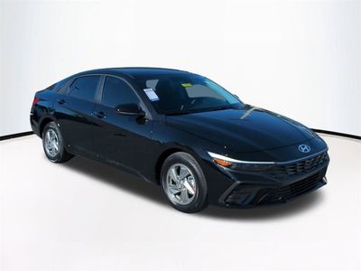 2026 Hyundai ELANTRA - Photo 2