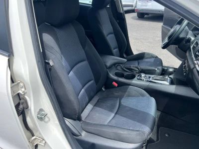 2016 Mazda MAZDA3 - Photo 10