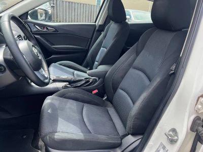 2016 Mazda MAZDA3 - Photo 8