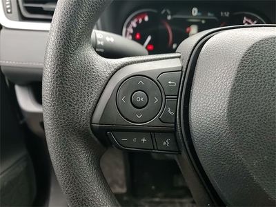 2025 Toyota RAV4 - Photo 16
