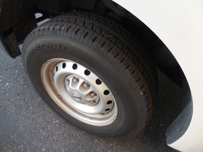 2017 Nissan NV Cargo - Photo 24