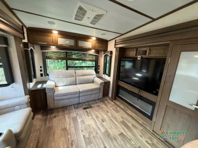 2021 Keystone RV Cougar — photo 22 view