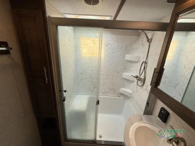 2021 Keystone RV Cougar — photo 32 view