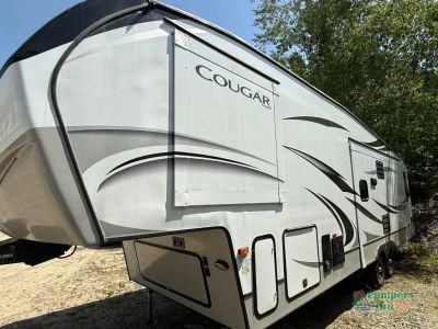 2021 Keystone RV Cougar — detail view