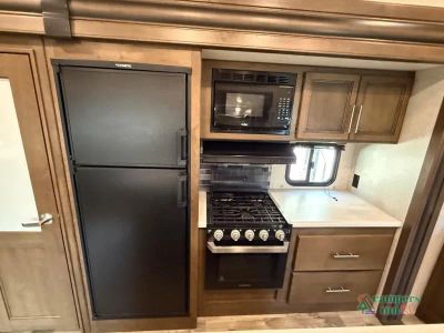 2021 Keystone RV Cougar — photo 8 view