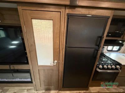 2021 Keystone RV Cougar — photo 11 view