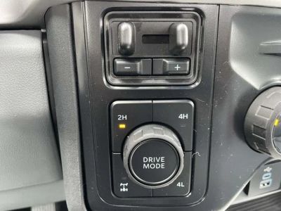 2026 Ford F-350SD - Photo 9