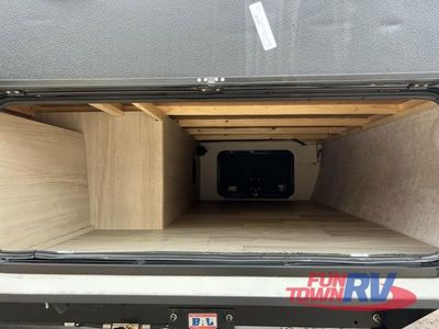 2023 Winnebago Industries Towables Micro Minnie - Photo 29
