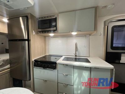 2023 Winnebago Industries Towables Micro Minnie - Photo 11