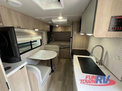 2023 Winnebago Industries Towables Micro Minnie - Photo 10
