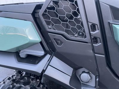 2025 Can-Am Commander DPS 700 — photo 13 view