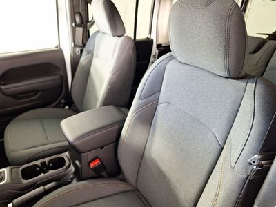 2026 Jeep Wrangler - Photo 11