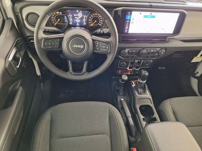 2026 Jeep Wrangler - Photo 12