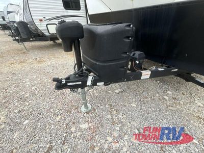 2023 Dutchmen RV Coleman Rubicon - Photo 4