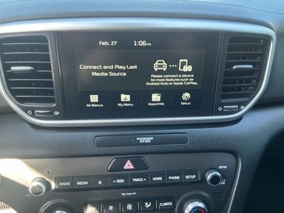 2022 Kia Sportage — photo 11 view