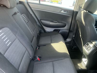2022 Kia Sportage — photo 18 view