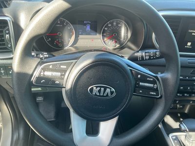 2022 Kia Sportage — photo 13 view