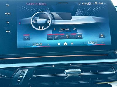 2026 BMW X1 - Photo 13