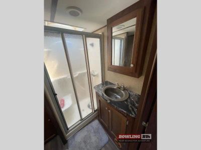 2017 Sprinter 324FWBHS — photo 23 view