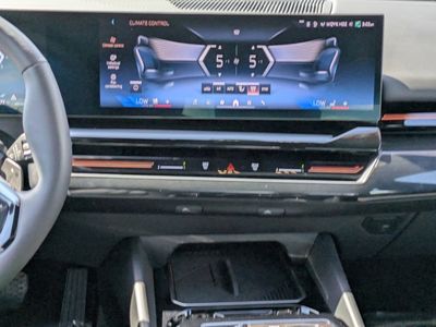2025 BMW 5 Series - Photo 15