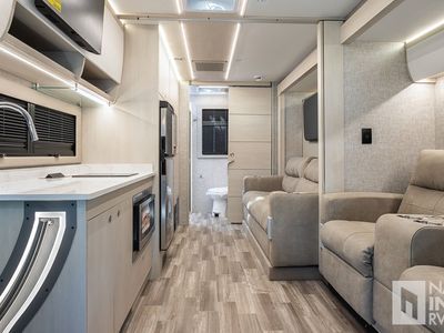 2026 Tiffin Motorhomes Wayfarer - Photo 5