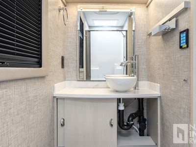2026 Tiffin Motorhomes Wayfarer - Photo 12