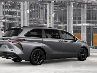 2026 Toyota Sienna — photo 10 view