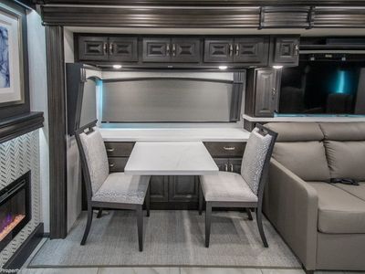 2026 Fleetwood Discovery - Photo 12