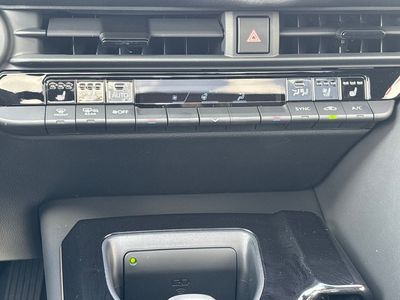 2026 Toyota Crown Signia — photo 13 view