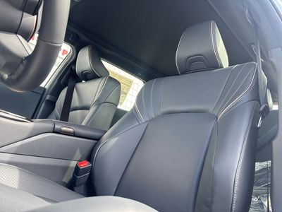 2026 Toyota Crown Signia — photo 9 view