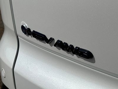 2026 Toyota Crown Signia — photo 35 view