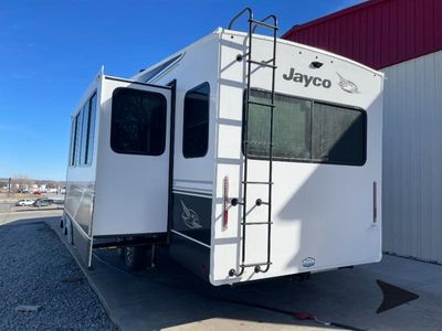2025 Jayco Eagle HT — interior view
