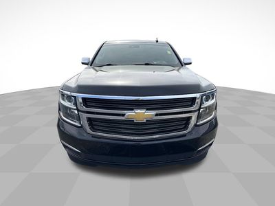 2019 Chevrolet Suburban - Photo 2