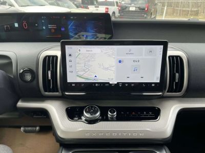 2026 Ford Expedition — photo 22 view