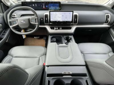 2026 Ford Expedition — photo 11 view