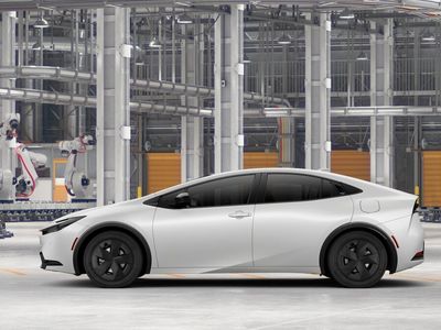 2026 Toyota Prius Plug-in Hybrid - Photo 4