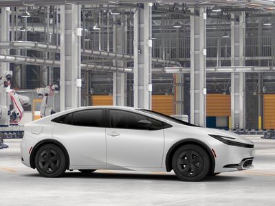 2026 Toyota Prius Plug-in Hybrid - Photo 13