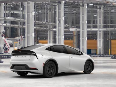 2026 Toyota Prius Plug-in Hybrid - Photo 10