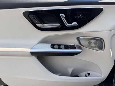 2026 Mercedes-Benz GLC — photo 17 view