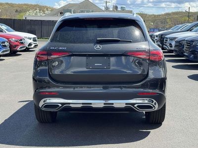 2026 Mercedes-Benz GLC — photo 9 view