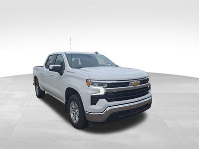 2025 Chevrolet Silverado 1500 — engine compartment view