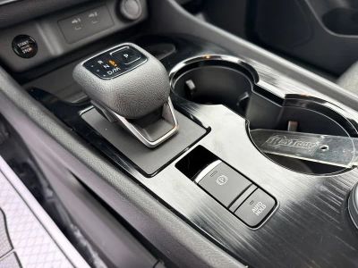 2025 Nissan Rogue SV - Photo 30