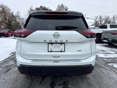 2025 Nissan Rogue SV - Photo 9
