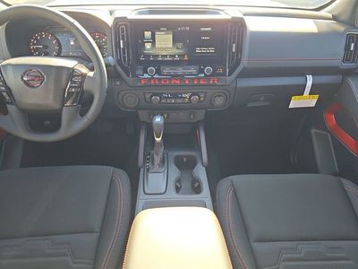 2026 Nissan Frontier — photo 16 view